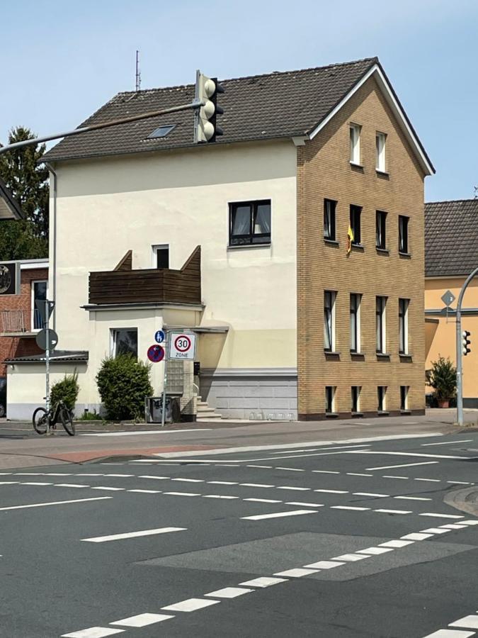 Schoene Einfache Ferienwohnung In Oldenburg Exterior foto